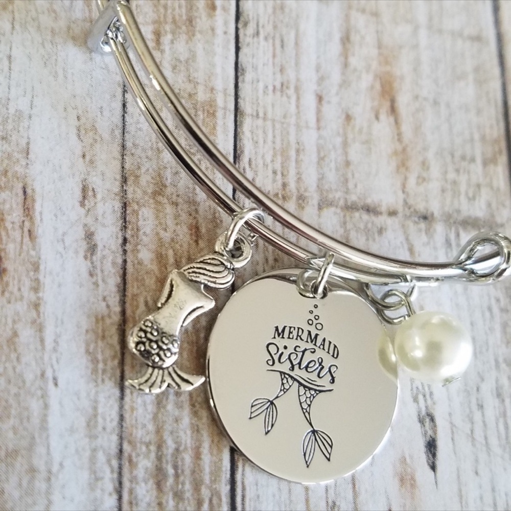 Mermaid sisters bracelet